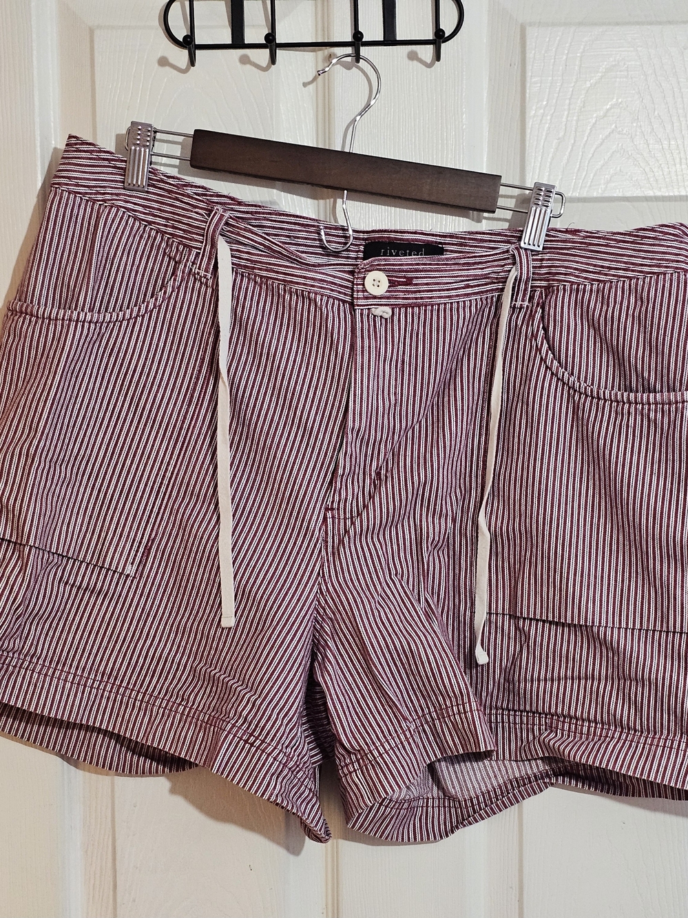 Riveted by Lee Red White Striped Cargo Shorts Women’s Size 22WM 100% Cotton